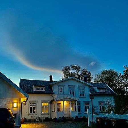 Bo I Historisk Bygning, Kort Vei Til Sentrum Trondheim Exterior foto