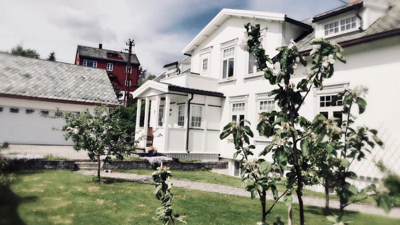 Bo I Historisk Bygning, Kort Vei Til Sentrum Trondheim Exterior foto